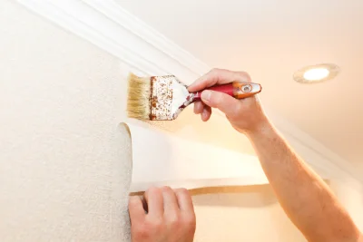 Pose de papier peint à Bélus — revêtements muraux et toiles de verre